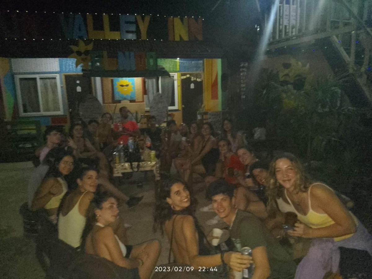 Sun Valley Hostel Ель-Нідо Екстер'єр фото