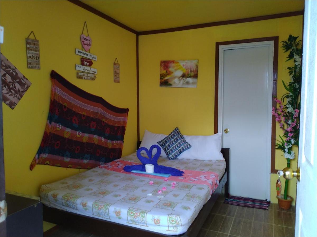 Sun Valley Hostel Ель-Нідо Екстер'єр фото